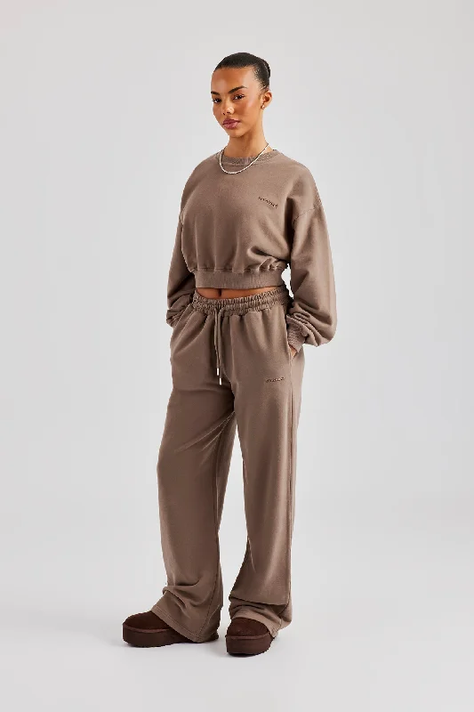 Cernucci Cropped Hoodie & Wide Leg Jogger - Taupe Hoodie with Hem Contrast Bold Stylish Cernucci Cropped Hoodie & Wide Leg Jogger - Taupe Hoodie with Hem Contrast Bold Stylish