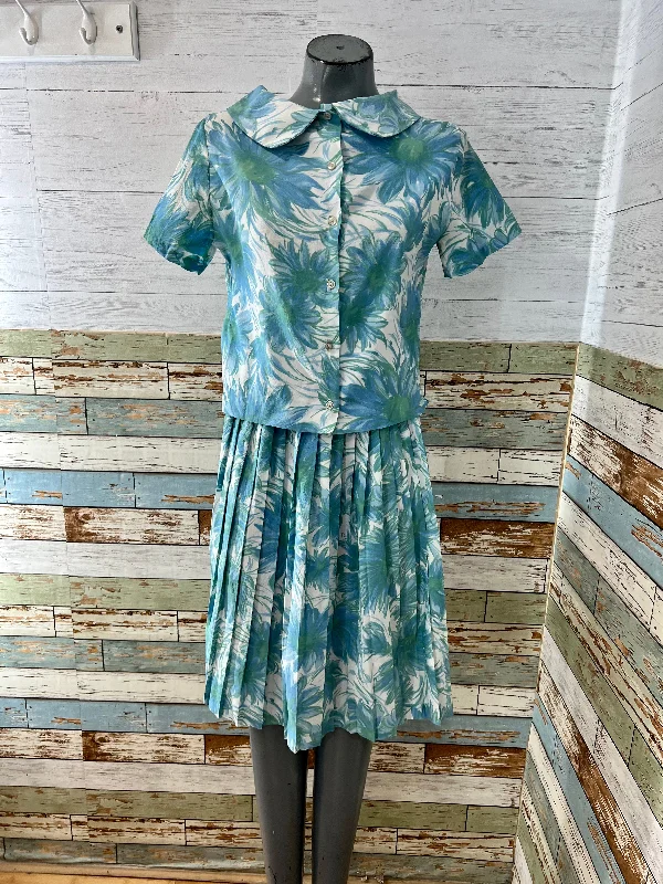 60’s Blue & White Flower Print Pleaded Skirt 2 Piece Set chiffon skirt airy