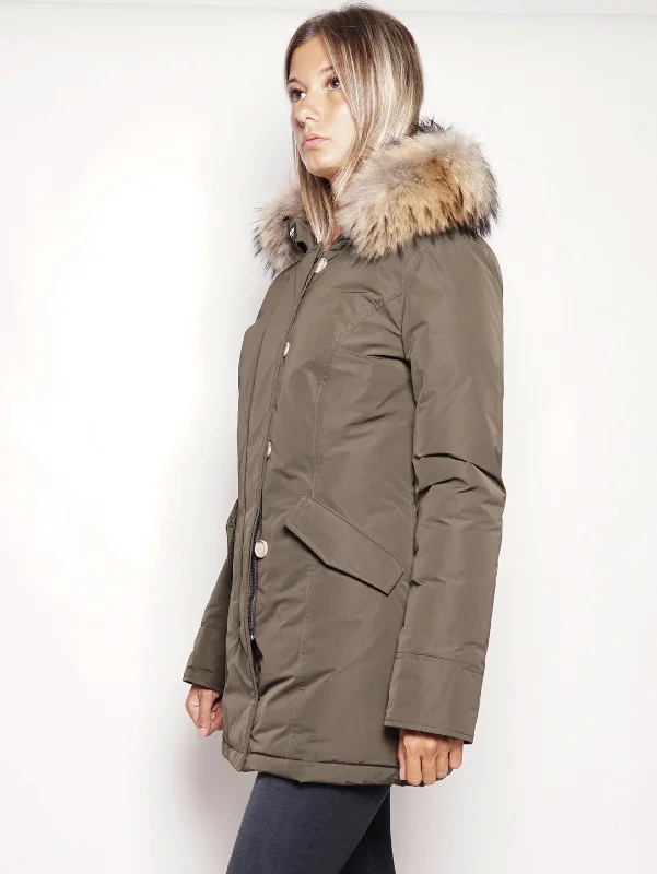 Arctic Parka in Shape Memory  Verde Cozy Drawstring Parka Jacket