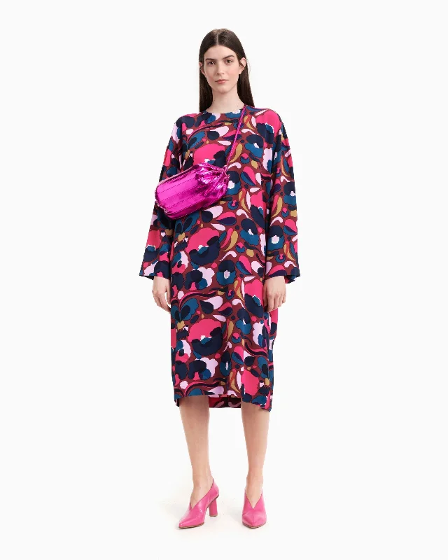 Varjoinen Pilvipuutarha Dress