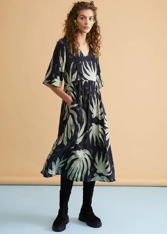 Fortuna Dress Nightflower